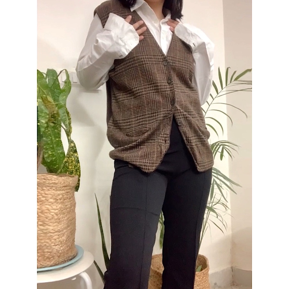 Trendy Cardigan Vest - Picture 6 of 6
